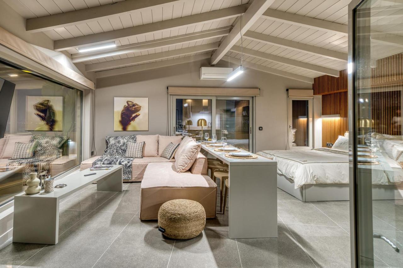 Chameleon Premium Loft Apartment นาฟปลิโอ ภายนอก รูปภาพ