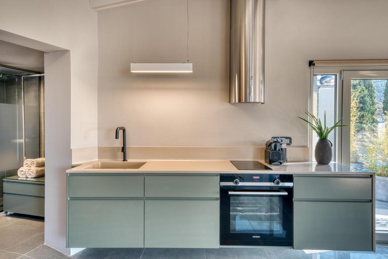 Chameleon Premium Loft Apartment นาฟปลิโอ ภายนอก รูปภาพ