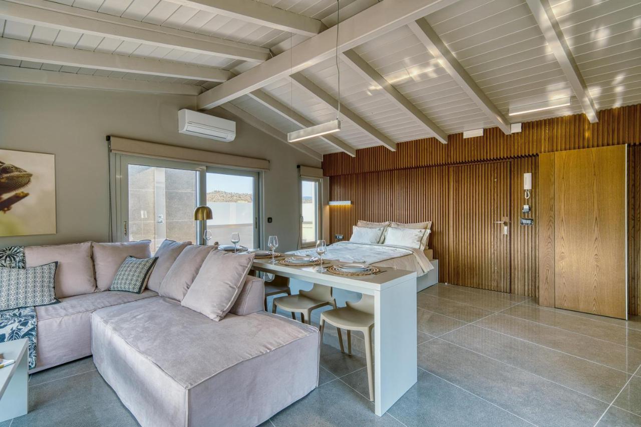 Chameleon Premium Loft Apartment นาฟปลิโอ ภายนอก รูปภาพ