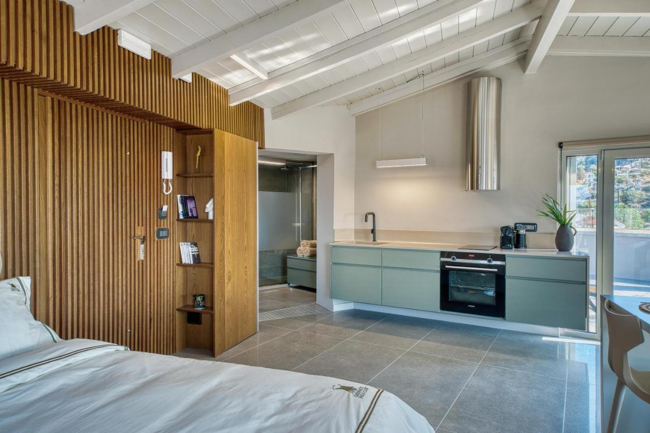 Chameleon Premium Loft Apartment นาฟปลิโอ ภายนอก รูปภาพ