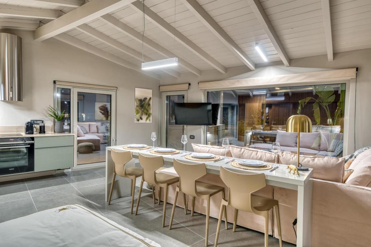 Chameleon Premium Loft Apartment นาฟปลิโอ ภายนอก รูปภาพ